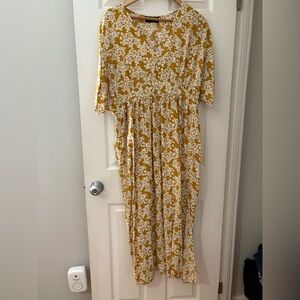 Rebdolls plus size 1X floral side slit maxi dress yellow short sleeve